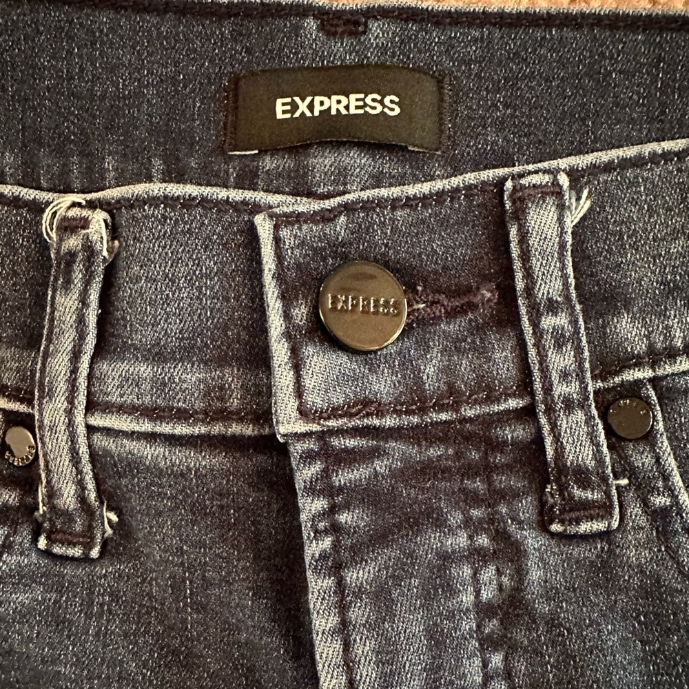 Express Skinny Mid Rise Jeans. Size 4 Regular
